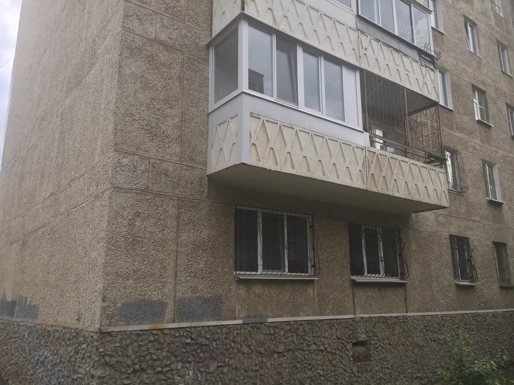 Балкон 13